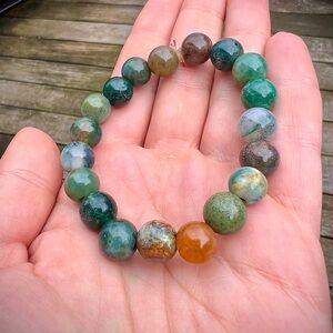 Handmade semi-precious Indian Agate stone bracelet